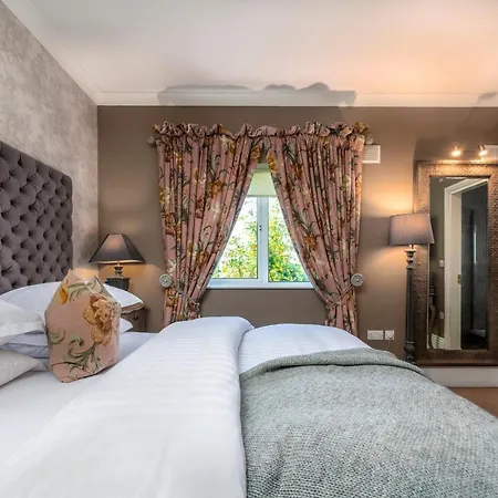 The At Cunningham's - Adults Only