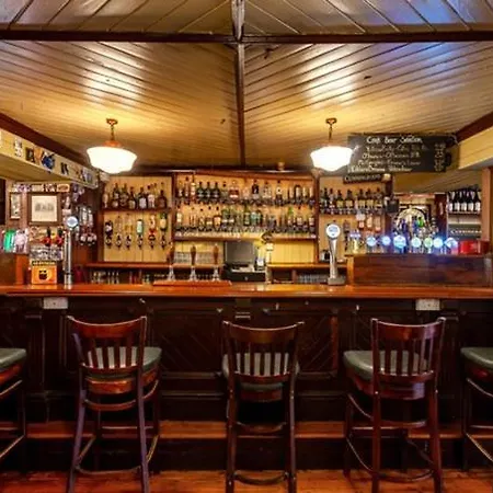The At Cunningham's - Adults Only Guest house