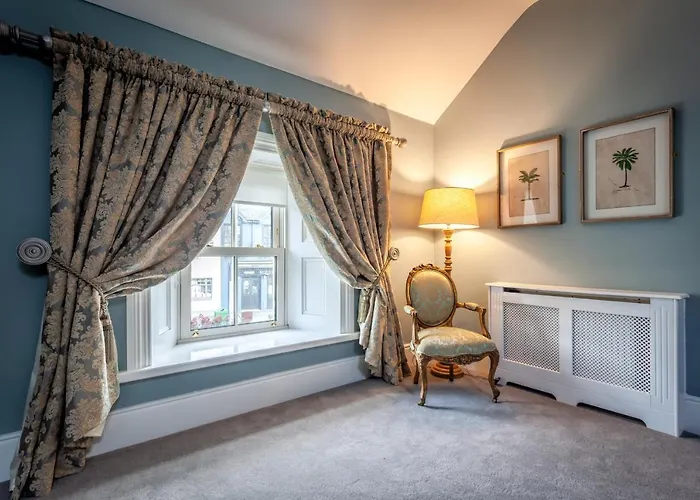 Πανσιόν The At Cunningham's - Adults Only 4*