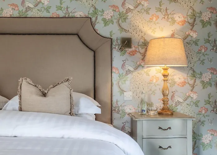 The At Cunningham's - Adults Only 4*
